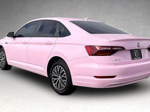 Used 2019 Volkswagen Jetta SEL w/ Cold Weather Package FWD image 3