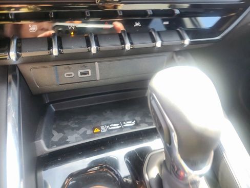 Used 2026 GMC Canyon AT4 w/ AT4 Premium Package image 17