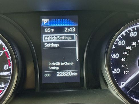 Used 2023 Toyota Camry SE image 18