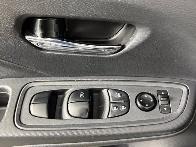 Used 2024 Nissan Versa SV FWD image 19
