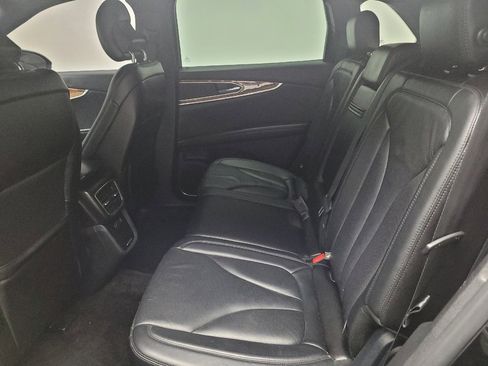 Used 2016 Lincoln MKX Reserve w/ Climate Package AWD/4WD image 18