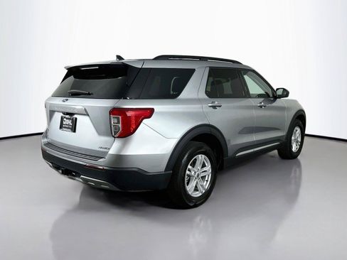 Used 2024 Ford Explorer XLT w/ Equipment Group 202A AWD/4WD image 13