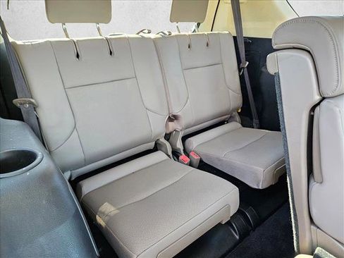 Used 2021 Lexus GX 460 Premium w/ Premium Package image 22