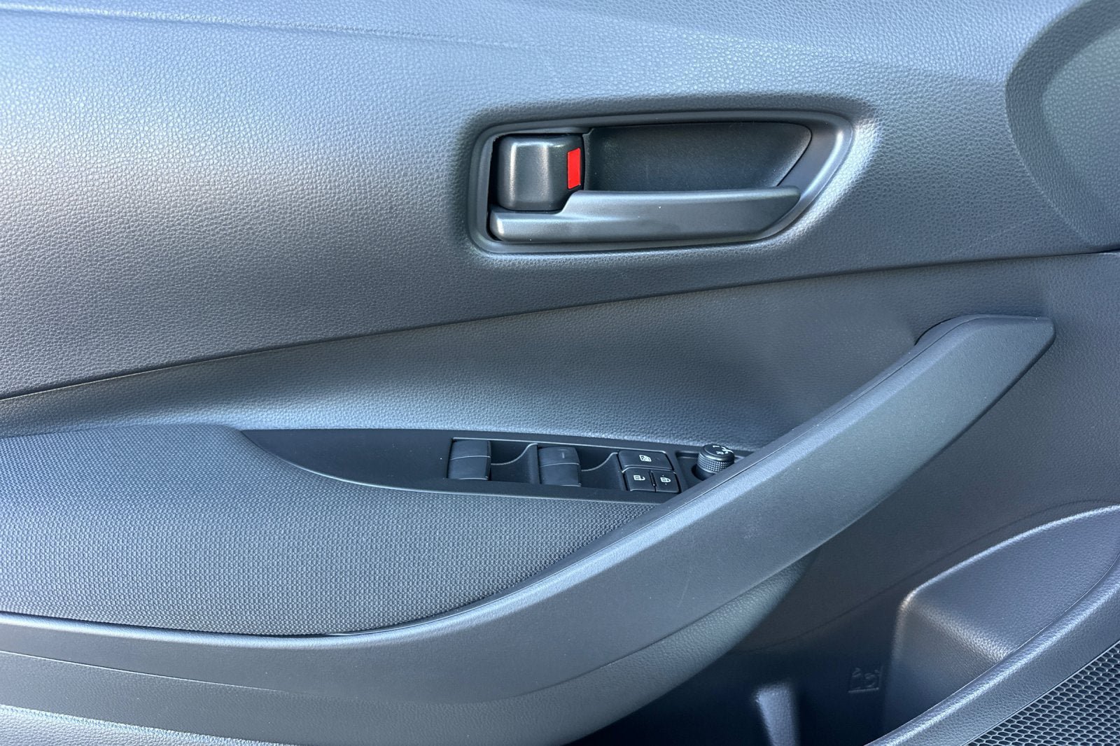 New 2027 Toyota Corolla LE FWD image 8