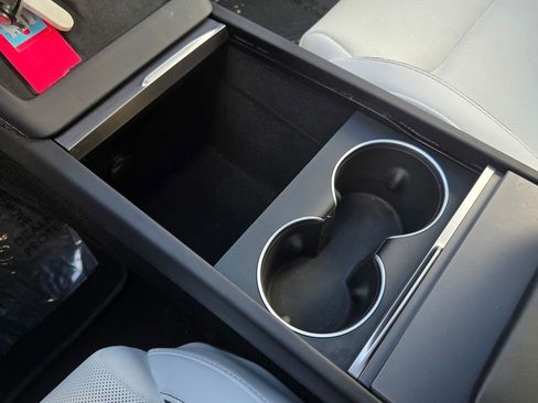 Used 2025 Tesla Model 3 Performance image 20