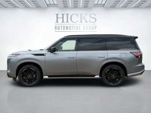 New 2026 INFINITI QX80 4WD image 8