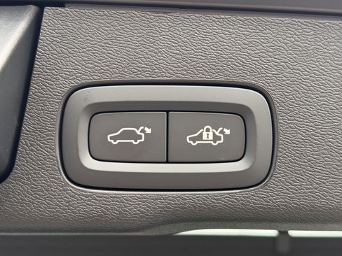 Certified 2025 Volvo XC60 T8 Ultra w/ Protection Package image 11