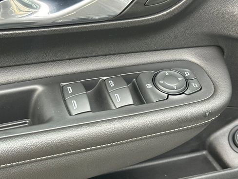 Used 2023 GMC Terrain Denali w/ Denali Premium Package image 12