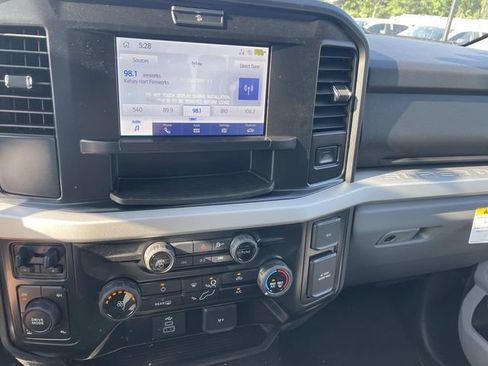 New 2026 Ford F350 XLT w/ FX4 Off-Road Package AWD/4WD image 9