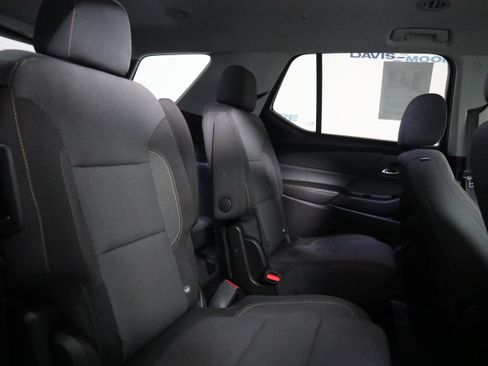 Used 2020 Chevrolet Traverse LT FWD image 22