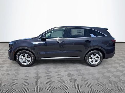 New 2026 Kia Sorento LX FWD image 4
