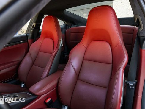 Used 2019 Porsche 911 Carrera GTS image 23