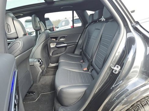 Used 2025 Mercedes-Benz GLC 300 GLC 300 image 10