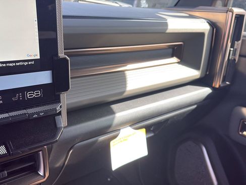 Used 2025 GMC Hummer EV 3X AWD/4WD image 21