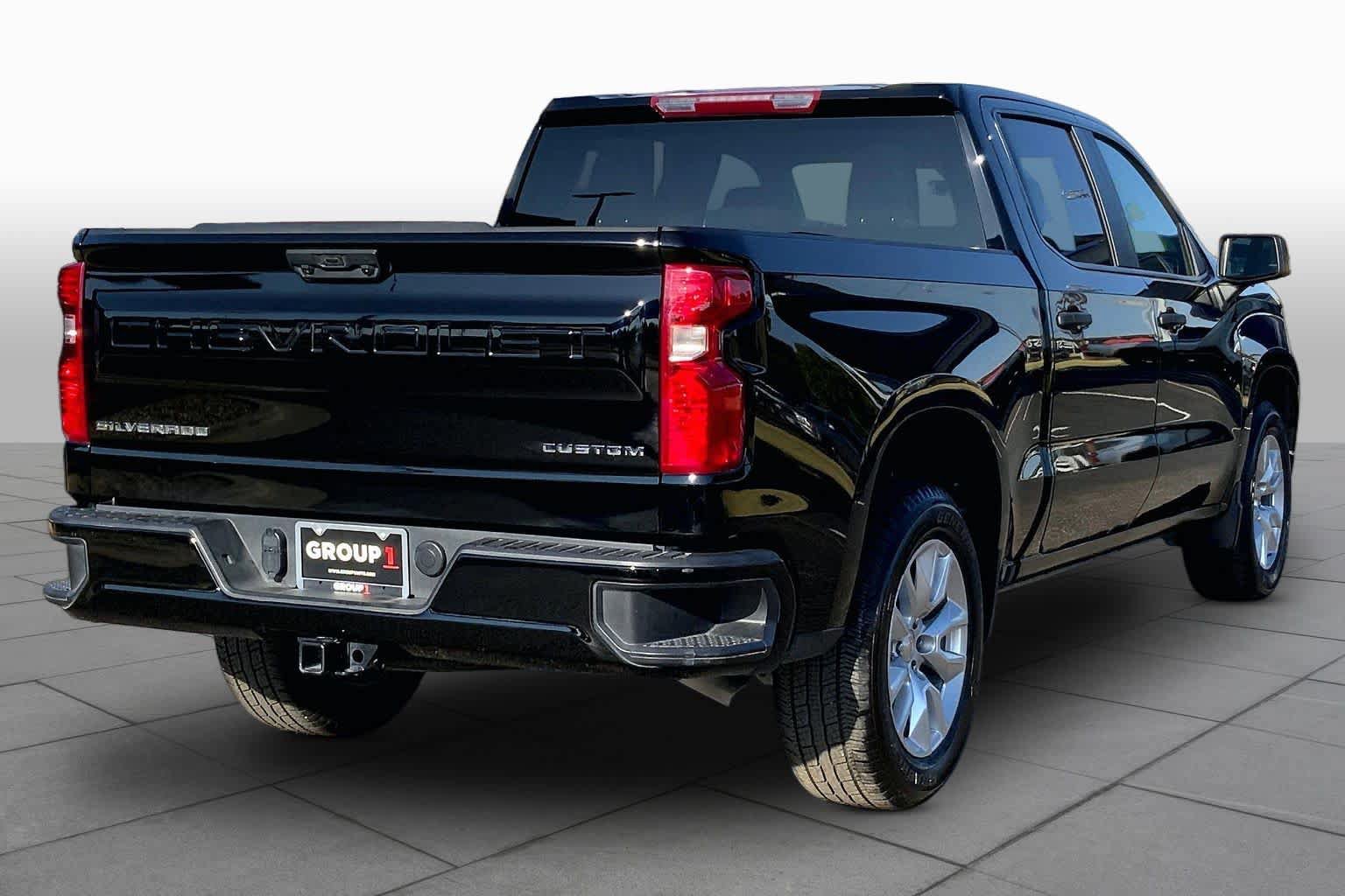 Used 2025 Chevrolet Silverado 1500 Custom RWD image 13