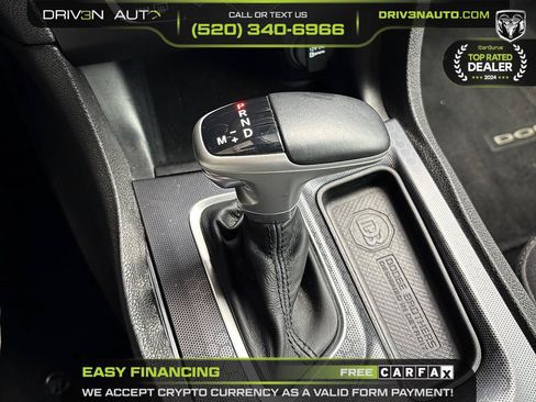 Used 2015 Dodge Charger SXT RWD image 13