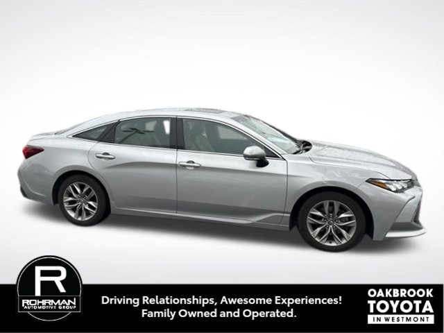 Certified 2019 Toyota Avalon XLE w/ Moonroof Package FWD image 4