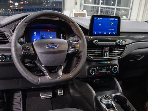 Used 2024 Ford Escape ST-Line w/ Cold Weather Package image 16