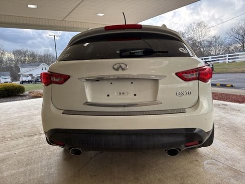 Used 2015 INFINITI QX70 AWD w/ Premium Package image 4