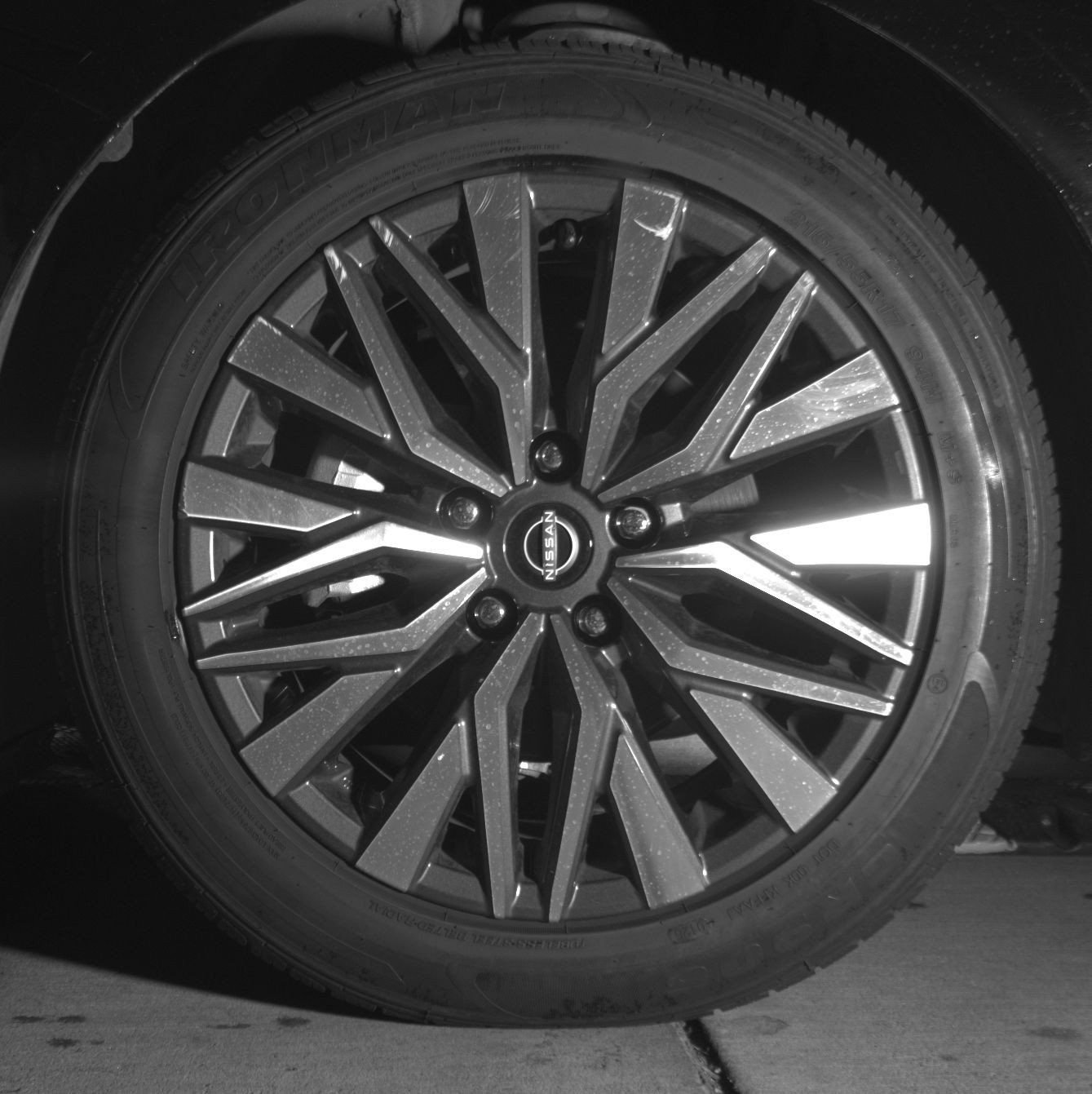 Used 2025 Nissan Altima 2.5 SV FWD image 19