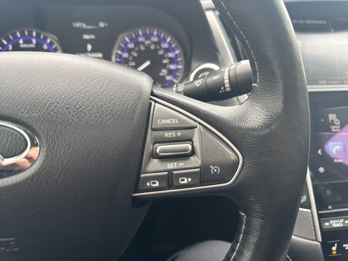 Used 2015 INFINITI Q50 Premium w/ Navigation Package image 26