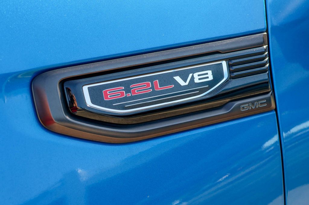 Used 2023 GMC Sierra 1500 AT4X AWD/4WD image 8