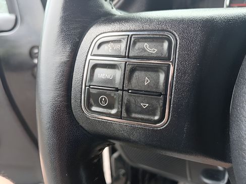 Used 2016 Jeep Wrangler Unlimited Sahara w/ Connectivity Group AWD/4WD image 20