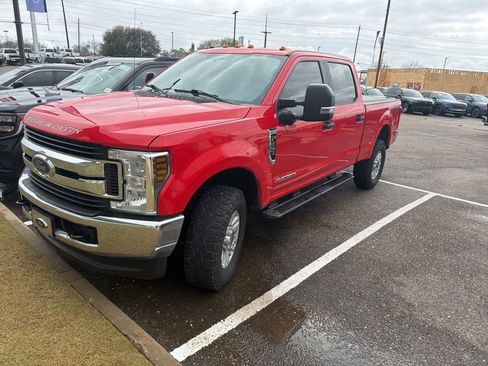 Used 2019 Ford F250 XL w/ STX Appearance Package image 2