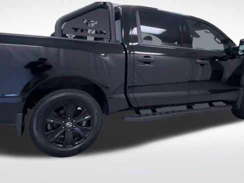 Used 2023 Nissan Titan SV w/ SV Convenience Package image 22