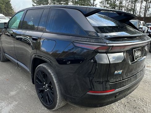 Used 2024 Jeep Wagoneer Launch Edition image 10