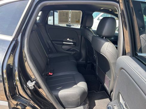 Used 2025 Mercedes-Benz GLA 250 image 27