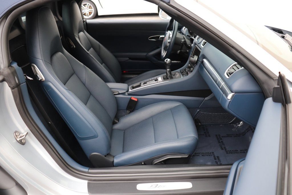 Used 2015 Porsche Boxster w/ Sport Chrono Package RWD image 35