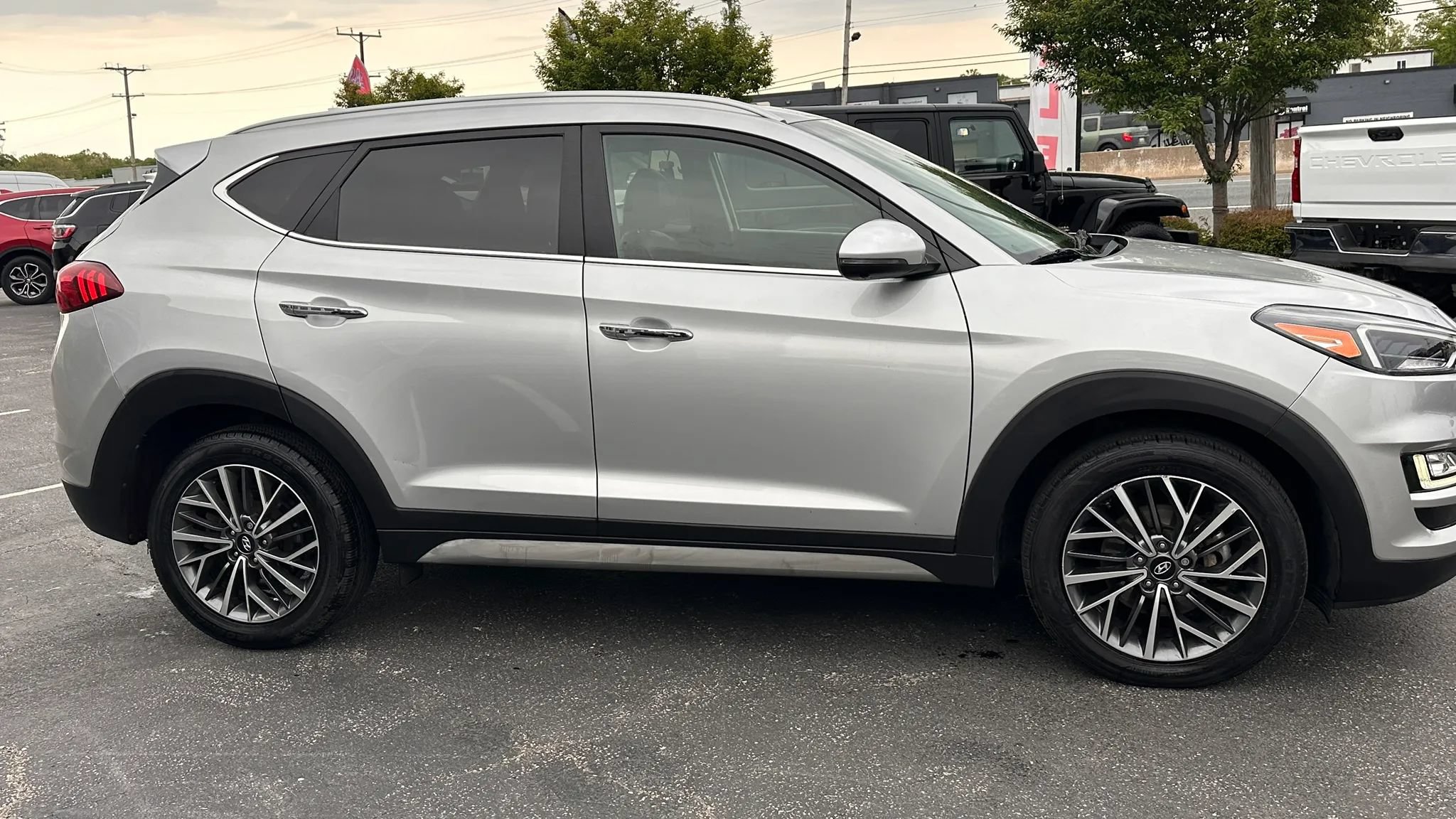 Used 2020 Hyundai Tucson Limited w/ Cargo Package AWD/4WD image 4