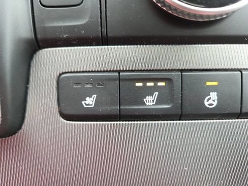 Used 2021 Hyundai Palisade Limited w/ Winter Package AWD/4WD image 11