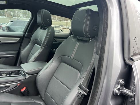 Certified 2025 Jaguar F-PACE R-Dynamic S image 17