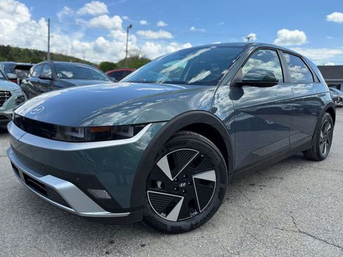 New 2026 Hyundai Ioniq 5 SE image 1