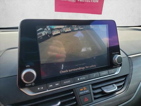 Used 2023 Nissan Altima 2.5 SV image 23