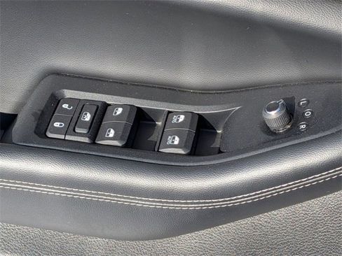 Certified 2024 Jeep Grand Cherokee L Laredo image 15