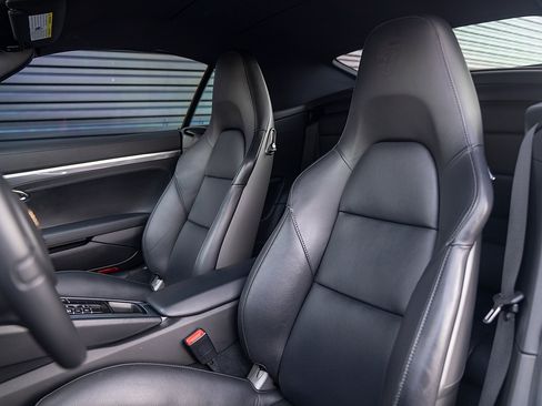 Used 2013 Porsche 911 Carrera S image 5