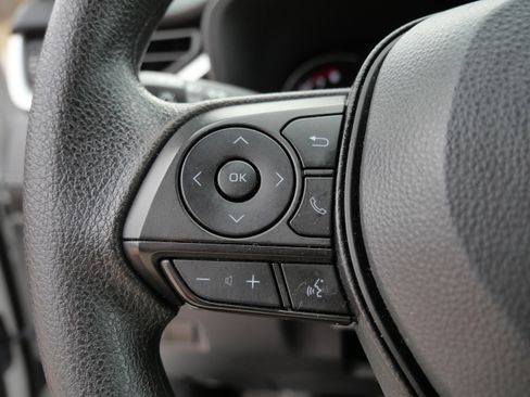 Certified 2025 Toyota RAV4 XLE image 28