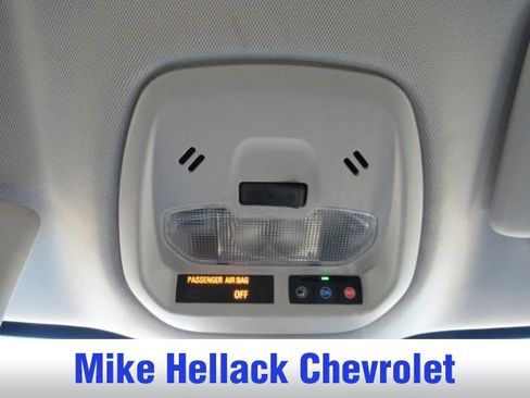 Used 2025 Chevrolet Trax LT w/ Driver Confidence Package image 11