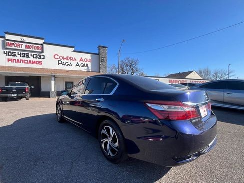 Used 2017 Honda Accord LX image 4