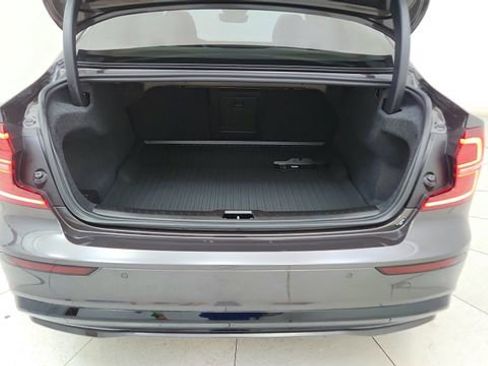 Used 2024 Volvo S60 B5 Plus w/ Climate Package image 14