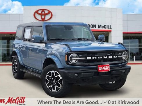 Used 2023 Ford Bronco Outer Banks image 1