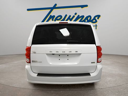 Used 2017 Dodge Grand Caravan SE w/ Power Window Group image 10