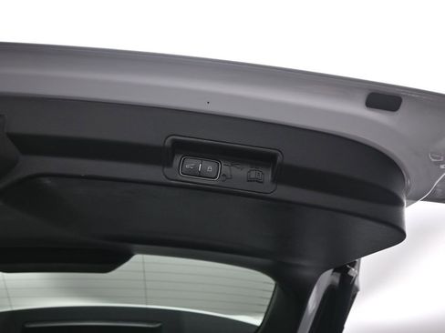 Certified 2021 Ford Explorer XLT image 26