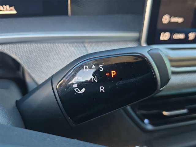 Used 2026 Volkswagen Tiguan S FWD image 23