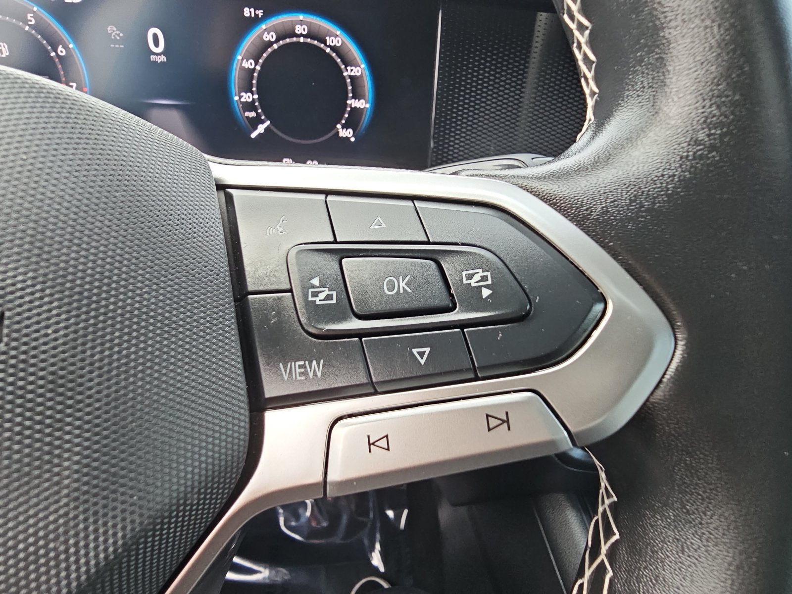 Used 2025 Volkswagen Tiguan S FWD image 17