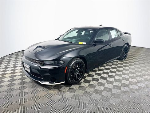 Used 2021 Dodge Charger R/T w/ Plus Group image 3