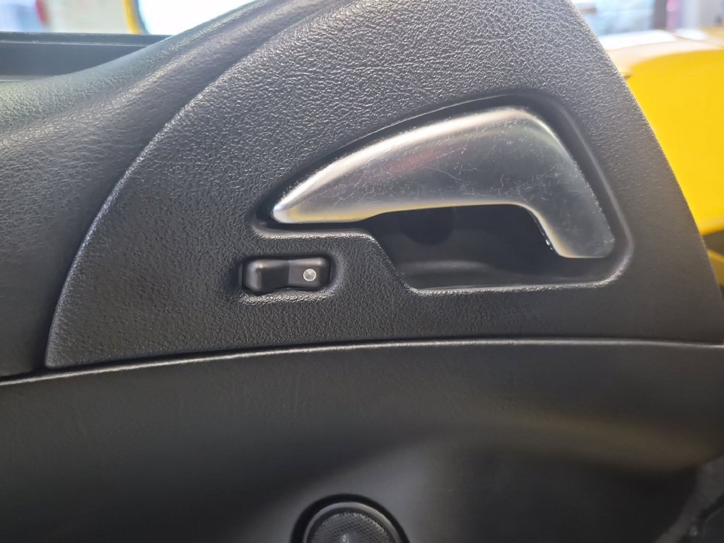 Used 2002 Dodge Viper RT/10 RWD image 12
